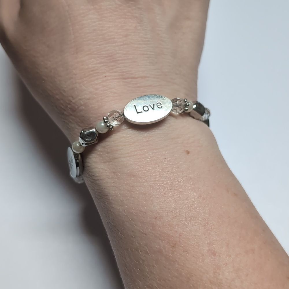 293‎ Silver Pearl and Clear Beaded Love Mom Heart Charm Tennis Bracelet